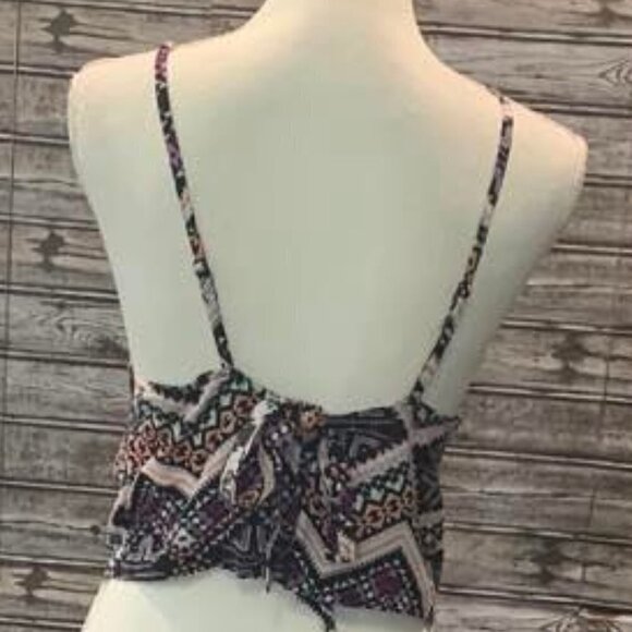 Express Multicolor Geometric Crop Top - Picture 3 of 3